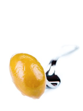 Çatal yeşil zeytin