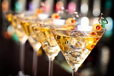 Bardak martini kokteyl bar