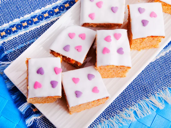 Caramel cake slices on plate — Stock Photo, Image