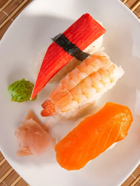 Nigiri sushi with salmon — Stock Photo, Image