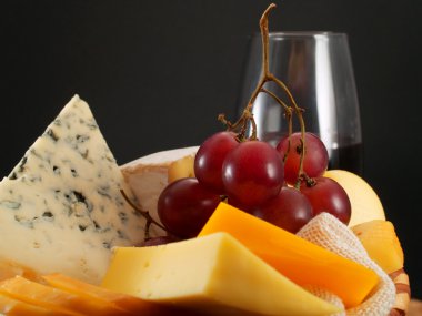 peynir, üzüm ve şarap