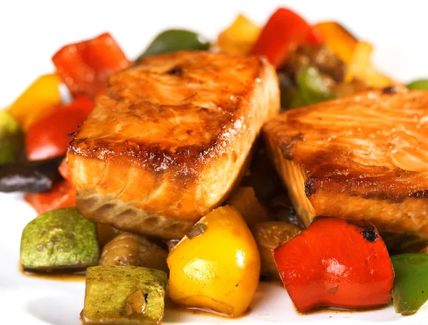 Salmon Teriyaki over vegetables — Stock Photo, Image