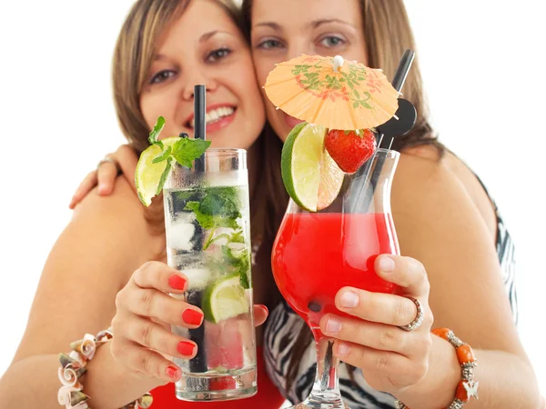 Belle ragazze del partito con cocktail — Foto Stock
