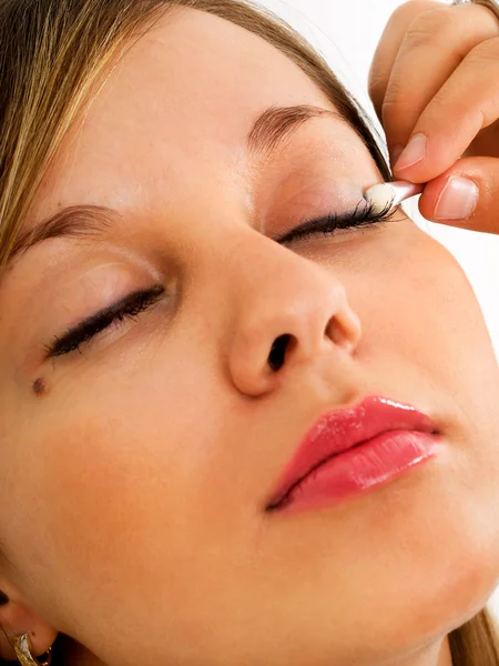 Woman Applying make-up — Stock Photo, Image