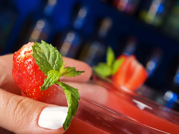 Strawberry daiquiri cocktail — Stockfoto