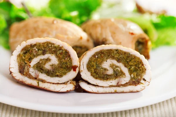 Turkey roulades with herbs and nuts — Stock Photo, Image