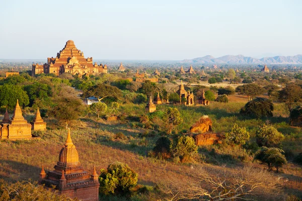 Antiguas pagodas en Bagan, Myanmar —  Fotos de Stock