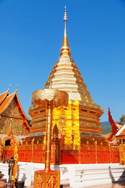Świątyni Wat phrathat doi suthep — Zdjęcie stockowe