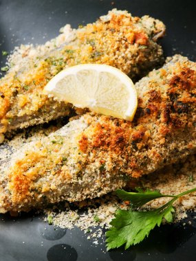 Gevrek fırın-kızarmış balık