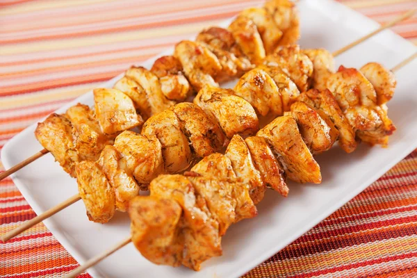 Moroccan chicken skewers — Stock Photo, Image