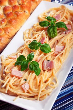 makarna spagetti carbonara