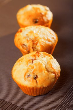 Hindistan cevizi ve kurutulmuş meyve çörekler