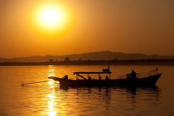 Fishermen, Inle Lake, Myanmar — Stock Photo, Image