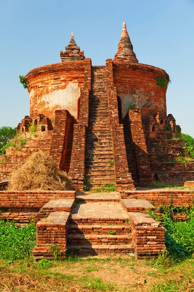 Gamla ruinerna av Innwa, Myanmar — Stockfoto