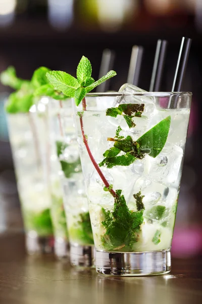 Kolekcja koktajle - mojito — Zdjęcie stockowe