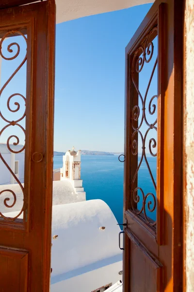 Open gate v Oia — Stock fotografie