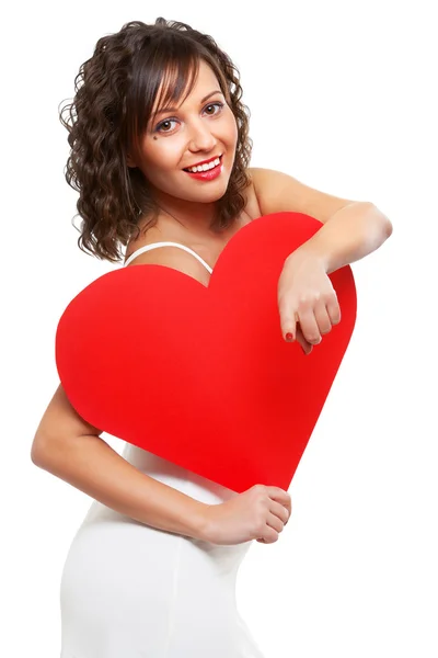 Femme avec coeur en papier rouge — Photo