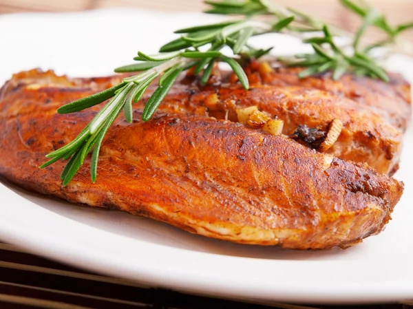 Baked salmon with rosemary — Stock Photo, Image