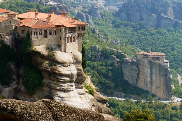 Clifftop klášter meteory — Stock fotografie