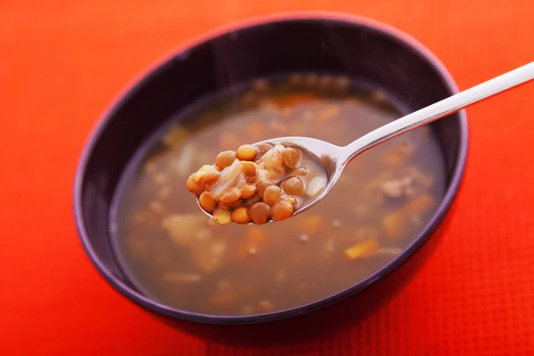 Sopa de lentilha na tigela — Fotografia de Stock