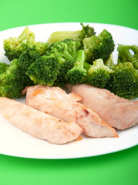 Petti di pollo con broccoli — Foto Stock