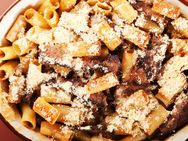 Maccheroni con casseruola di vitello — Foto Stock