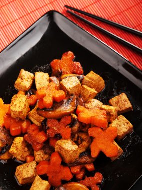 Havuç ile Tay tofu