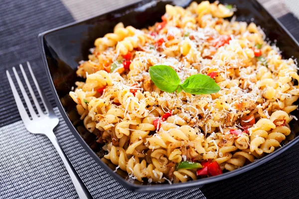 Pasta with rabbit and wine — Stock Photo, Image