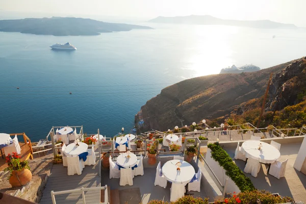 Local restaurant in Fira, Santorini — Stock Photo, Image