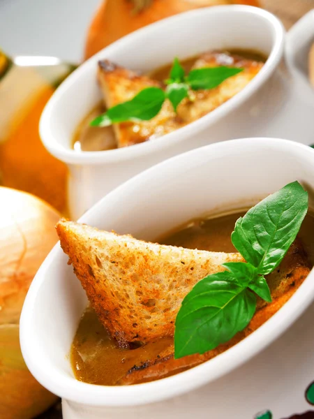 Soupe d'oignon à l'huile d'olive — Photo