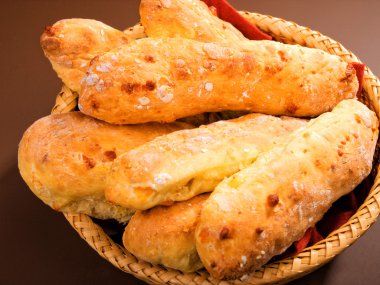 İspanyol sarı peynir ekmekle