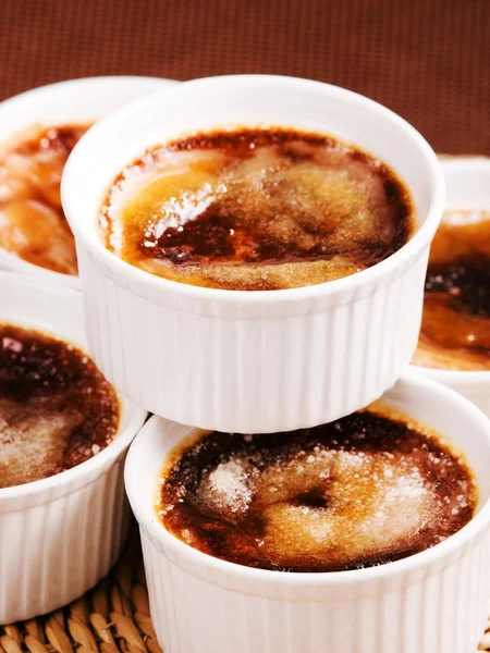 Creme brulee, eine Portion — Stockfoto