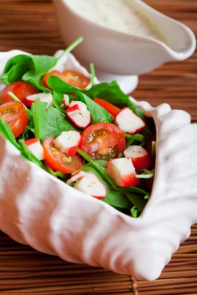 Mittelmeersalat mit Meeresfrüchten — Stockfoto