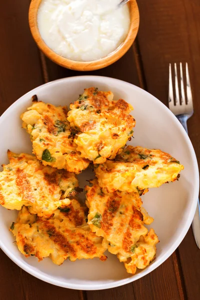 Zucchini croquettes with sauce — Stock Photo, Image