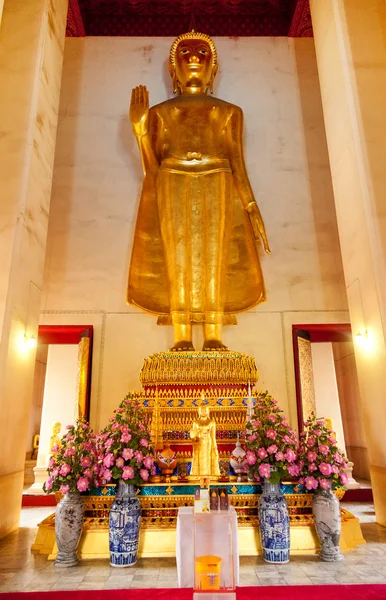 Buddha statue in Wat Saket — Stock Photo, Image