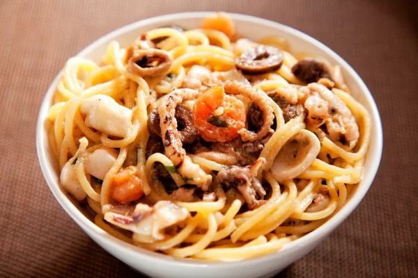 Spaghetti ai frutti di mare — Foto Stock