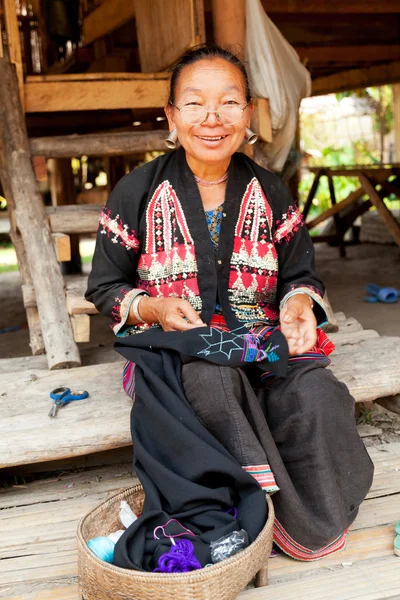 Old Thai woman with large earings — Stock Photo, Image