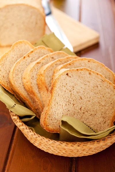 Hausgemachtes Scheibenbrot — Stockfoto