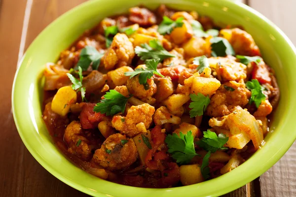 Gobi Aloo Indian curry dish — Stock Photo, Image