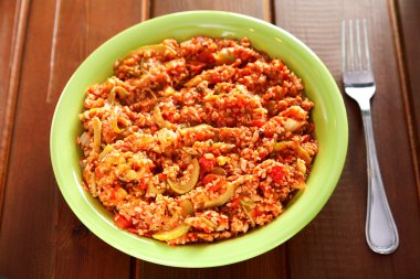 Soya ile Vejetaryen Güveç