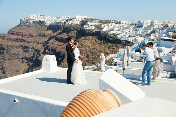 Jovem asiático apenas casado casal — Fotografia de Stock