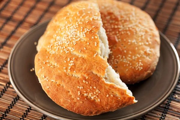 Marokan brood met sesam — Stockfoto