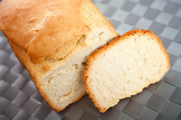 Hausgemachtes Weißbrot — Stockfoto