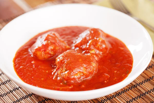 Almôndegas com molho de tomate — Fotografia de Stock