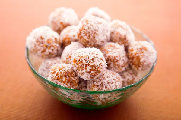 Homemade coconut candies — Stock Photo, Image