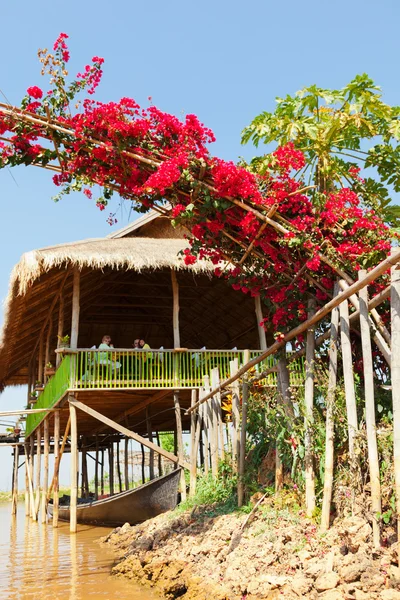 Deluxe hotel am inle see, myanmar — Stockfoto