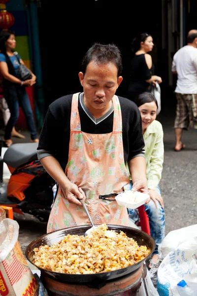 Comida asiática em Bangkok, Tailândia — Fotografia de Stock