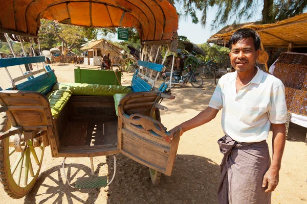 Ox cart taxi in Innwa — Stock Photo, Image