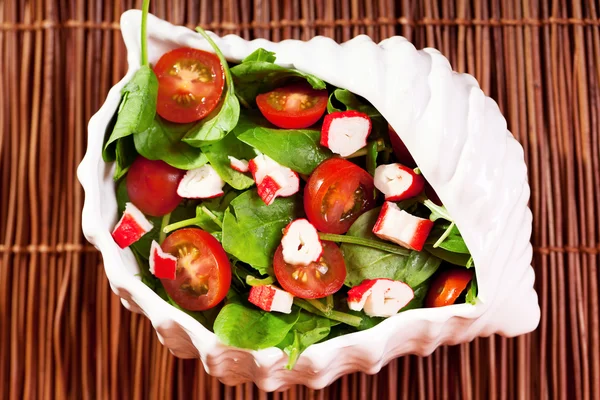 Mittelmeersalat mit Meeresfrüchten — Stockfoto