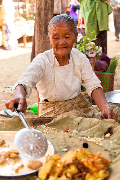 Five-day market, Inle Lake — Stock Photo, Image